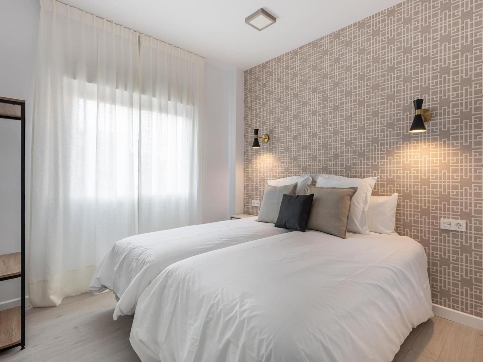 Central Stylish And Elegant 1 & 2 Bedroom Apartments I غرناطة المظهر الخارجي الصورة